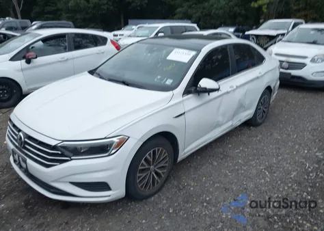 2019 Volkswagen Jetta 1.4T Sel z USA, uszkodzony, nr VIN 3VWE57BU9KM081173